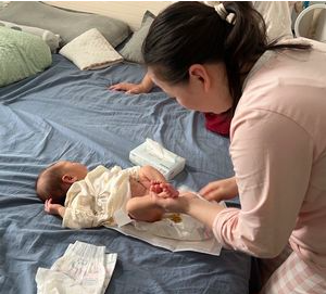 雅狐到家月嫂服务实拍